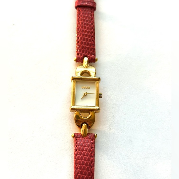 Gucci Vintage Watch for Women - Picture 2 of 7